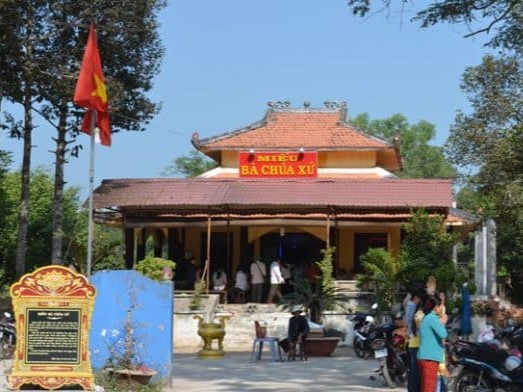 Miếu Bà Chúa Xứ hòn tre miếu Bà Chúa Xứ