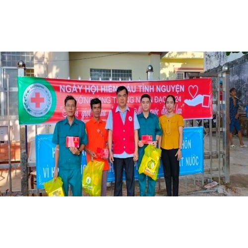 Hiến máu tình nguyện ở hai xã đảo An Sơn và Nam Du