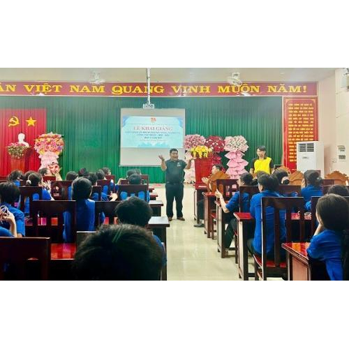 Kiên Hải tổ chức lớp tập huấn Đoàn - Hội - Đội