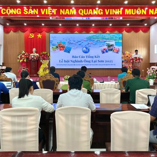 UBND Đặc Khu Kiên Hải Tổ Chức Hội Nghị Tổng Kết Và Khen Thưởng Lễ Hội Nghinh Ông Lại Sơn Năm 2025